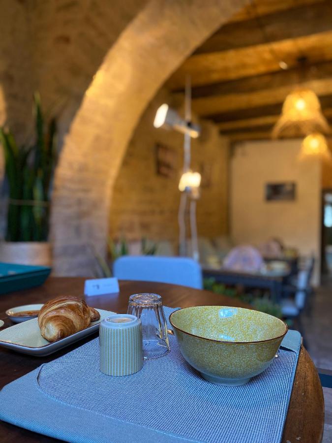 La Maison Des Couturieres 克卢尼 外观 照片